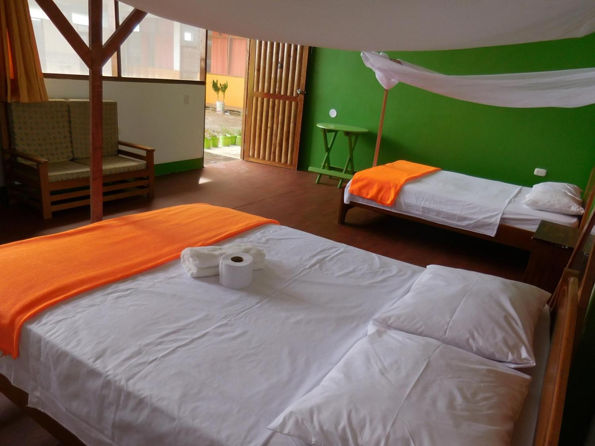 Tambopata Hostel Пуэрто-Мальдонадо Экстерьер фото